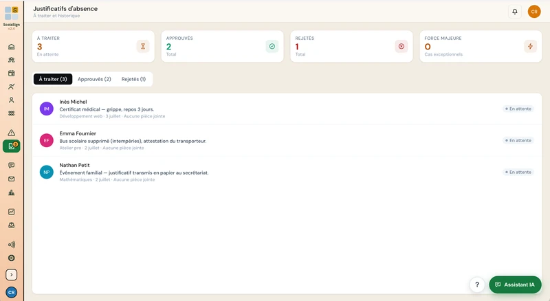 ScolaSign console, absence notes to review: reason, session concerned and status, ready to approve or reject (French interface)